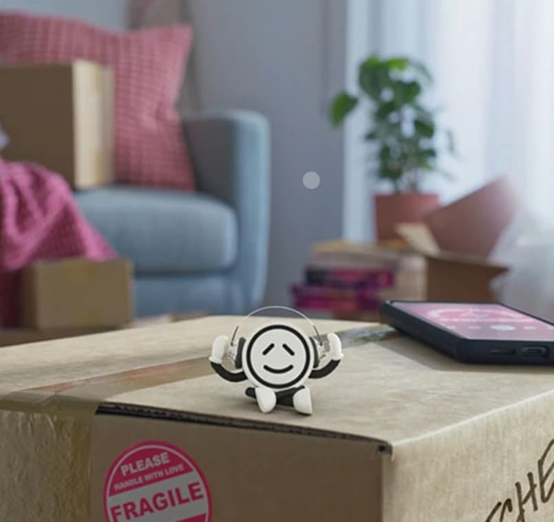 winky on moving box new mobile banner September 2024